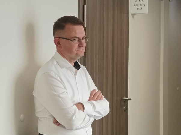 Buvusios SAM viceministrės byloje apklaustas A. Dulkys: svarstėme reikalauti atsiprašymo