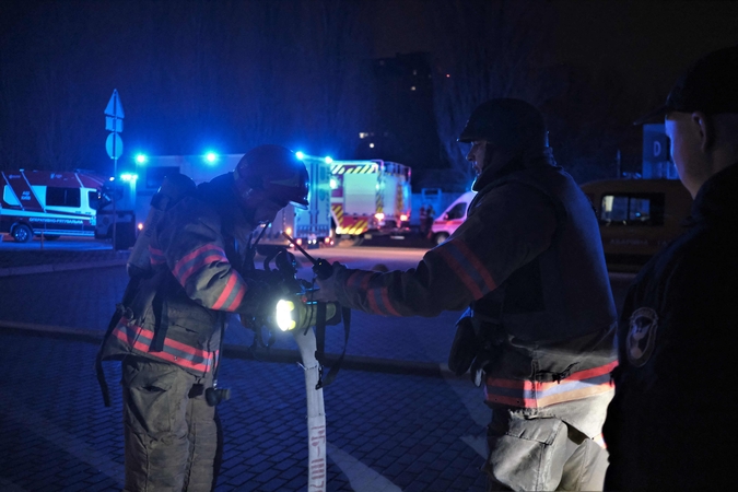 Naktiniai dronų smūgiai Kyjive pražudė žmogų, mažiausiai keturi buvo sužeisti