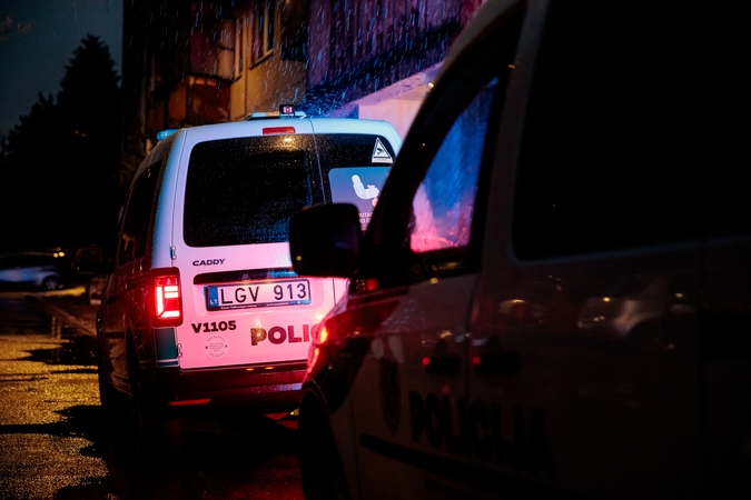 Vilniaus stoties rajone užpulti, sumušti ir apiplėšti du vyrai