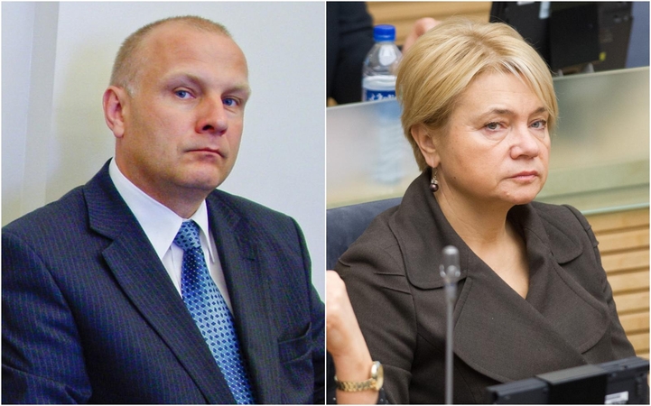 Remigijus ir Vida Ačai siekia įteisinti palei kelią pastatytą tvorą