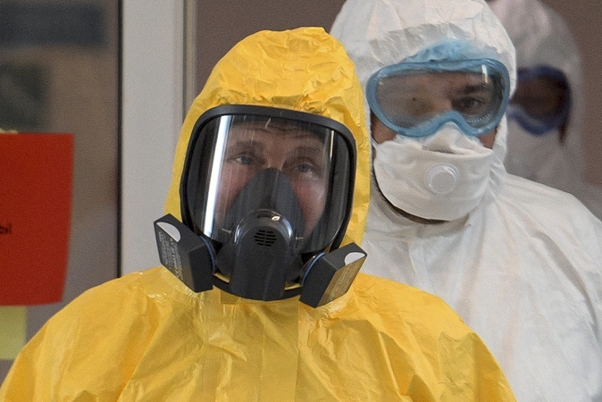 Rusija atšaukė draudimą išvežti iš šalies medicinines kaukes, respiratorius