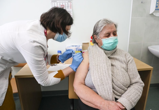 Praėjusią parą paskiepyta per 6,3 tūkst. žmonių
