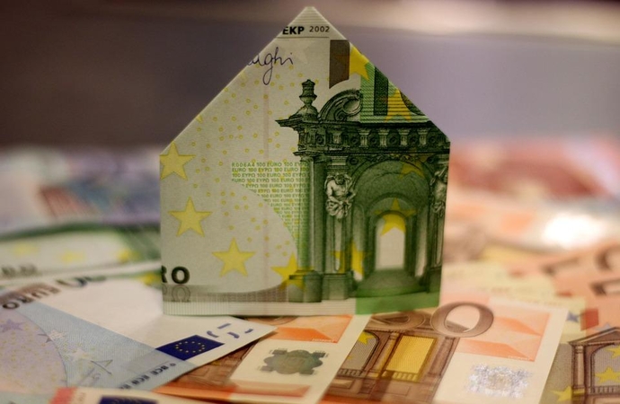 Būsto paskolas jaunoms šeimoms teiks SEB ir „Swedbank“