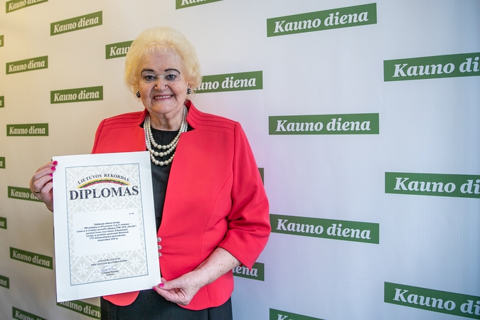 Pripažinimas: I. Jacevičienės naujosios knygos išskirtinumą liudija Lietuvos rekordo pažymėjimas.