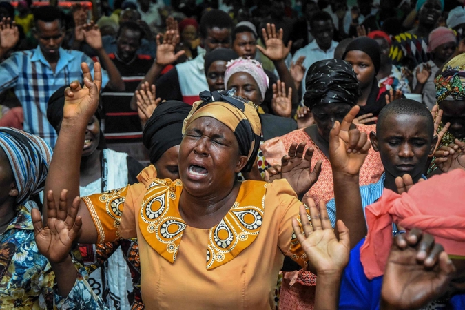 Tanzanijoje pamaldos pasibaigė tragiškai: mirtinai sutrypta 20 žmonių