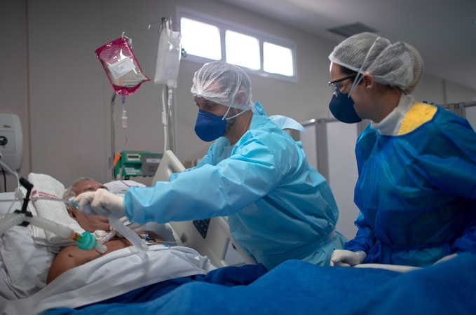 Ligoninėse nuo koronaviruso gydoma 30 žmonių