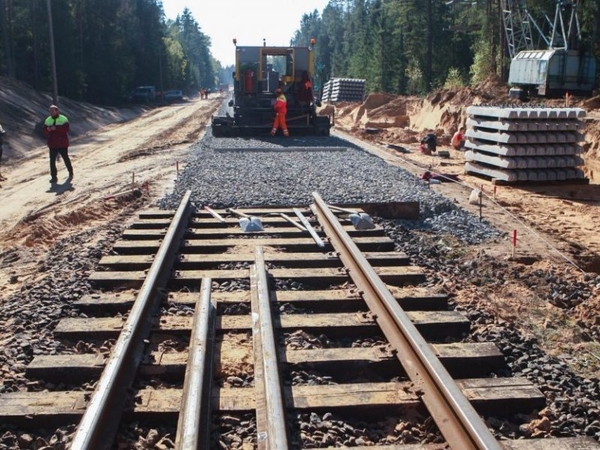 Baltijos šalių vadovai perspėja nekirpti ES finansavimo „Rail Baltica“ projektui