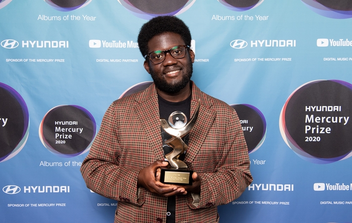 Trečias albumas nemelavo: M. Kiwanuka pelnė „Mercury“ prizą