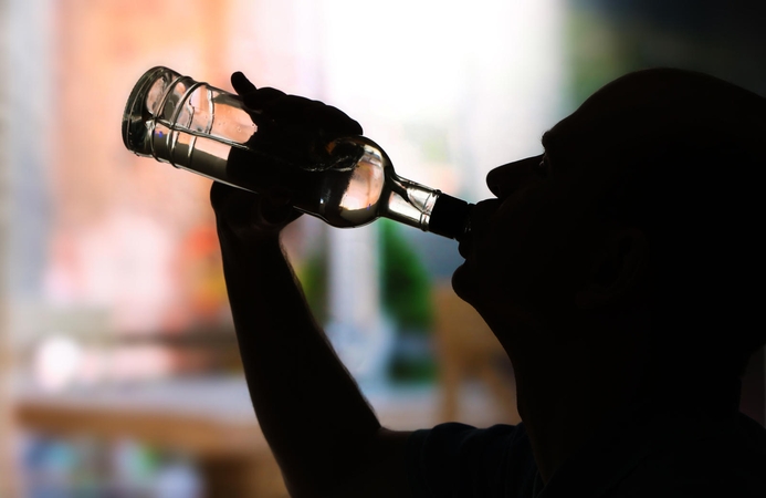 Mirčių dėl alkoholio mažėja, dėl rūkymo – daugėja