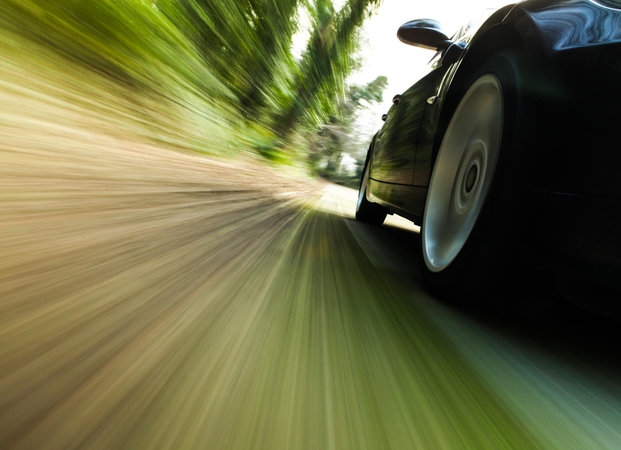 Apvirtus automobiliui nukentėjo trys moterys