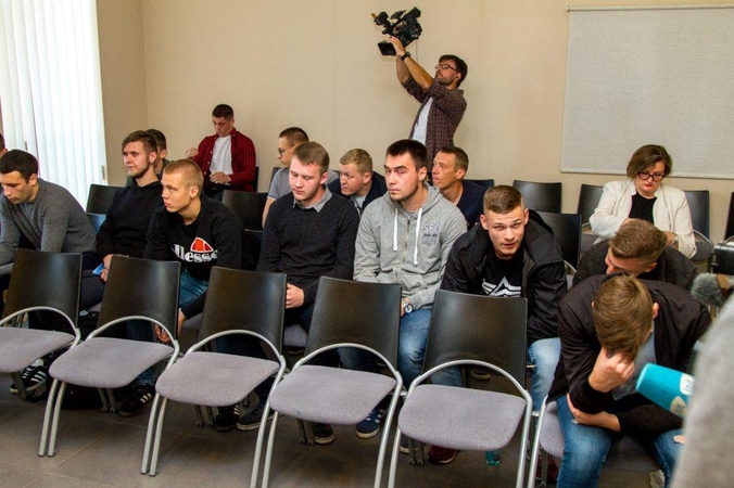Pasiūlytos bausmės savo tvarką Kaune įvedinėjusiems „Ryto“ sirgaliams 