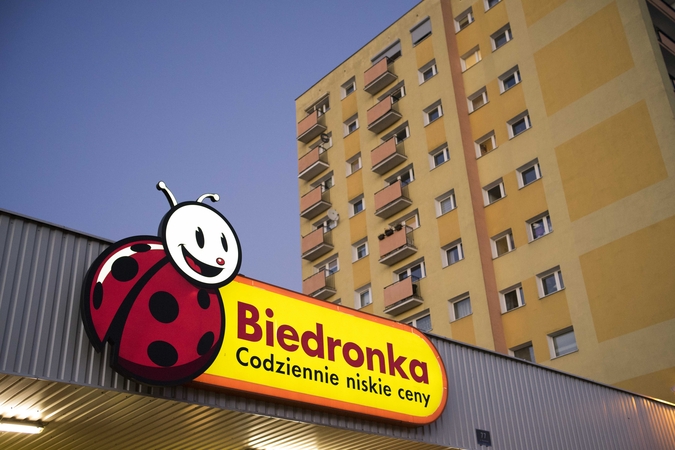 Praradimai: Lenkijos parduotuvių kasose nuguls milijonai Lietuvoje uždirbtų eurų.