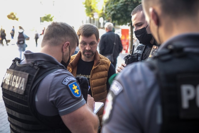 Policija Celofanui ir jo sekėjams siunčia įspėjimą: šeštadienio maršistų eitynės – neteisėtos