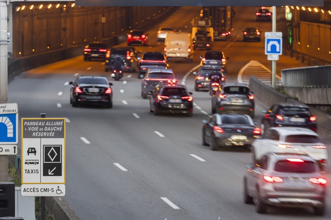 Referendumas Paryžiuje: šimtuose miesto gatvių nori uždrausti automobilių eismą