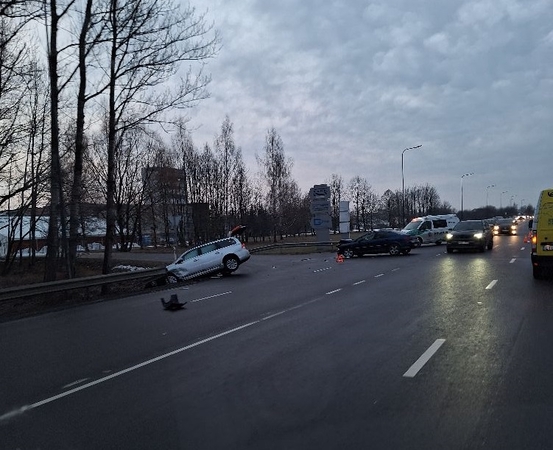 Ateities plente – ankstyva avarija: kas kaltas?