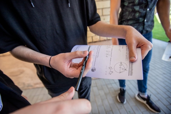 Matematikos egzaminas: kviečiame pasitikrinti atsakymus!