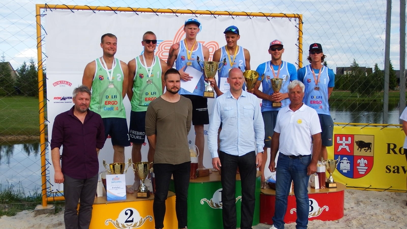 Paplūdimio tinklinio fiesta baigėsi įspūdinga lietuvių ir rusų kova