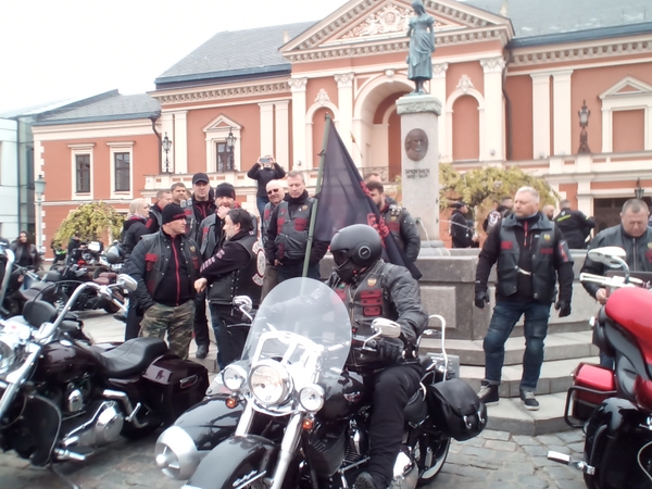 Baikeriai sudrebino Klaipėdą ir atidarė savo sezoną