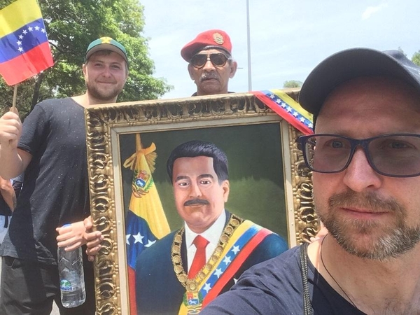 Apakinti: apsilankę Venesueloje, lietuviai savo akimis pamatė, kokia galinga F.Maduro propagandos mašina.