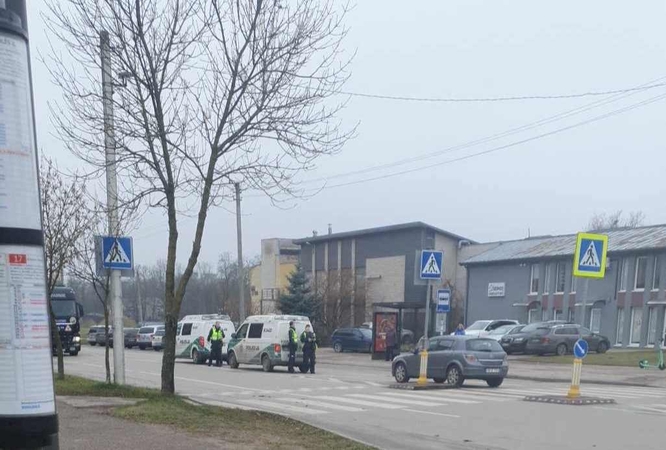 Šilainiuose partrenktas per perėją ėjęs septyniolikmetis