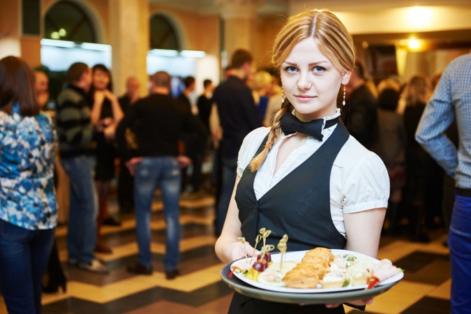 Seimo pirmininkė palaiko PVM lengvatos restoranams pratęsimą pusmečiui