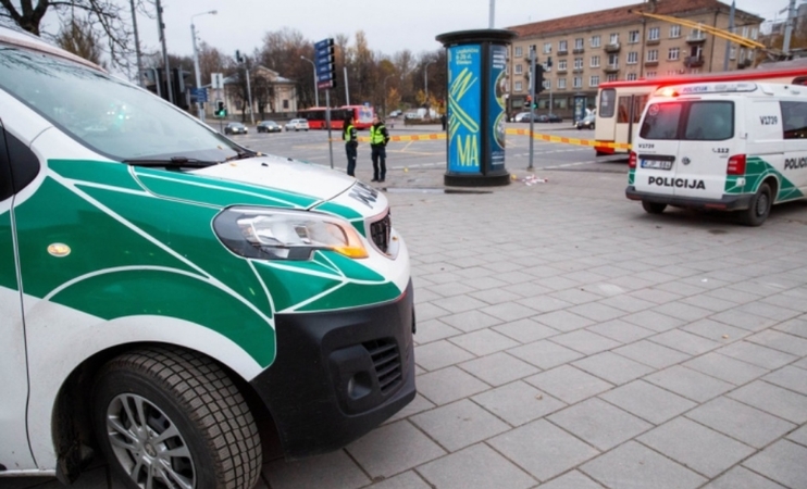 Panevėžyje viešoje vietoje peiliu sužalotas vyras