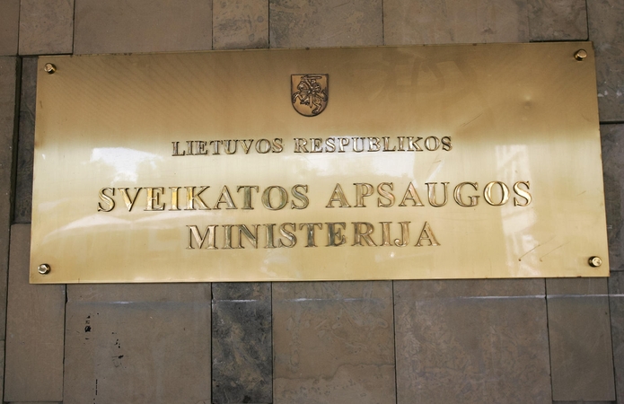 Tarp ministerijos pirkinių – sidabrinės dovanos ir antistresiniai žaisliukai