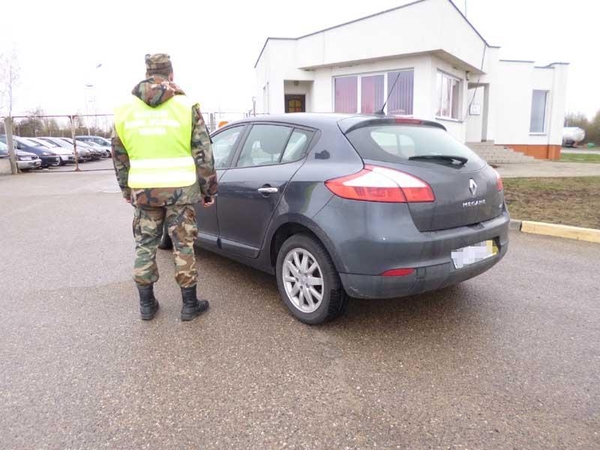 Tauragiškis į Lietuvą parvairavo prieš dvi dienas Prancūzijoje pavogtą "Renault" 