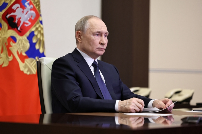 Putinas sako, kad Rusija pasirengusi deryboms su Ukraina be išankstinių sąlygų