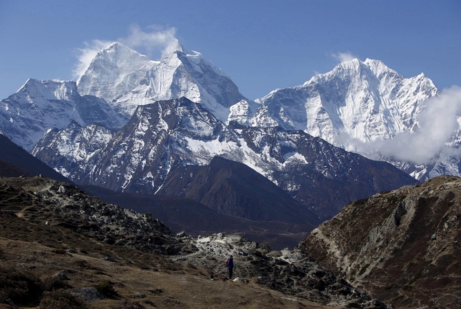 Britų alpinistai – pirmieji užsieniečiai, įkopę į Everestą po žemės drebėjimo