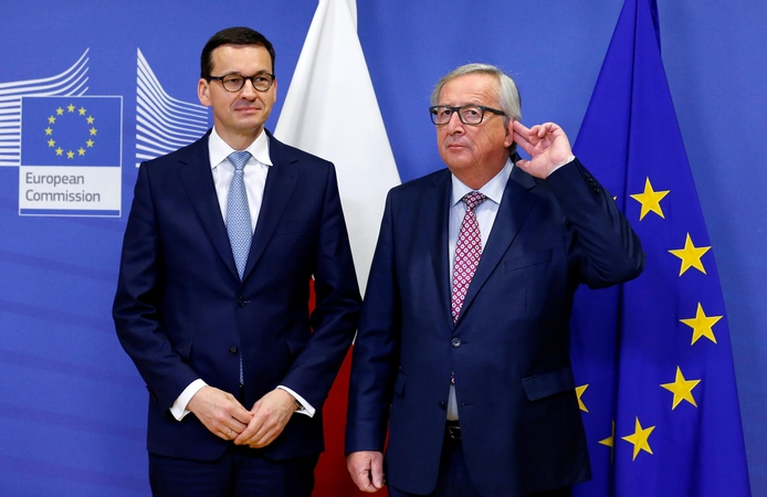 Mateuszas Morawieckis ir Jeanas-Claude'as Junckeris