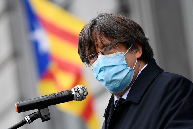 Carlesas Puigdemont'as