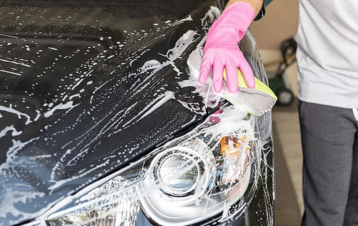 Mitai apie automobilių plovimą žiemą