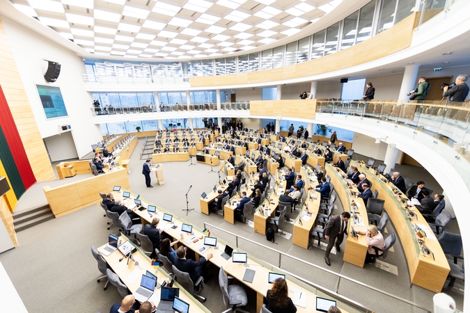 Pavasario sesijoje parlamentarai daugiausia dėmesio žada gynybos, socialinės politikos klausimams