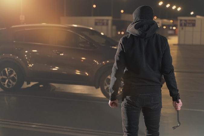 Vilniuje pavogtas „Lexus“ automobilis: nuostoliai siekia 50 tūkst. eurų