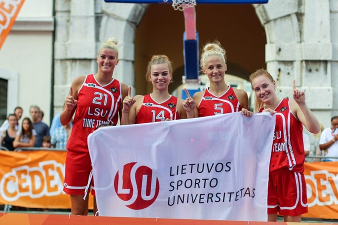 LSU merginos Kinijoje gins Lietuvos garbę