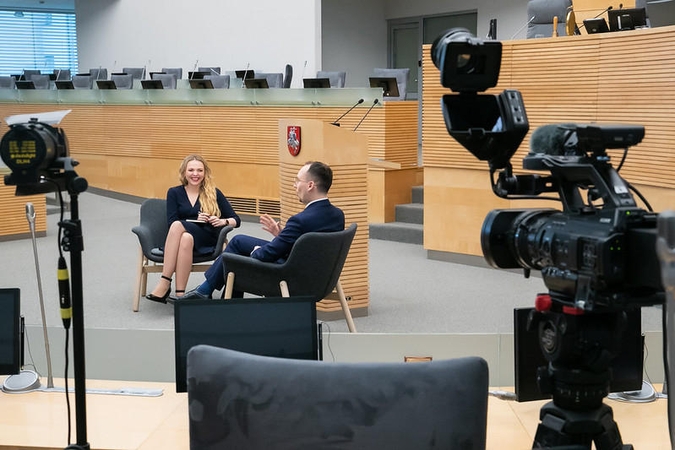 „Seimo dažnis“: apie Seimo koridorius, politinius užkulisius ir mikroklimatą
