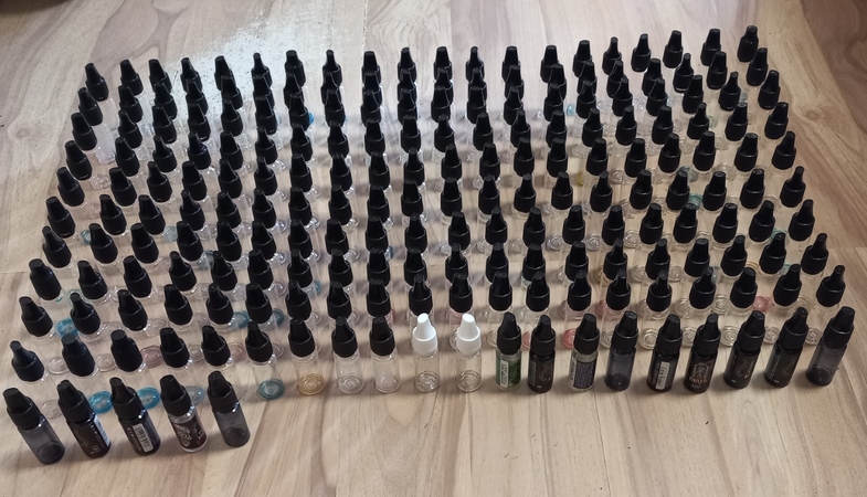 Alytuje išaiškintas nelegaliai elektroninių cigarečių užpildais prekiavęs jaunuolis