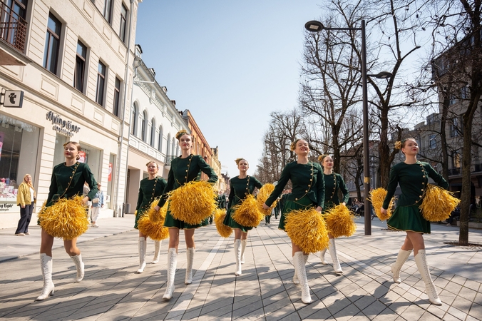 Su muzika ir šypsenomis – per Laisvės alėją!
