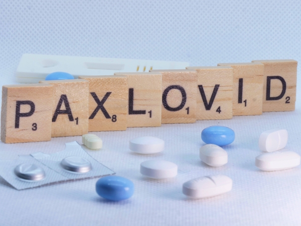 Kanada patvirtino JAV kompanijos „Pfizer“ gaminamas tabletes nuo koronaviruso „Paxlovid“