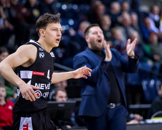 Jaunuolio vedama komanda vos nepatiesė LKL čempionų