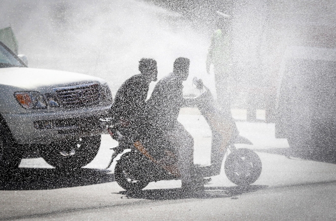 Afganistano sostinė uždraudžia motociklų eismą, kad pažabotų Talibano išpuolius