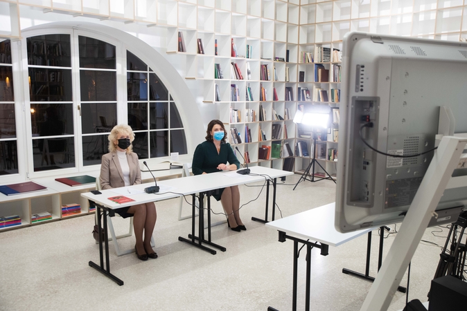 D. Nausėdienė padėkojo visiems pedagogams už darbą sudėtingomis pandemijos sąlygomis