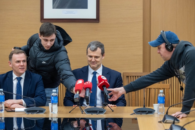 Apie gynybą kalbėjęs Paluckas metė kaltinimus TS-LKD: mėginate sąmoningai įplieksti diskusiją