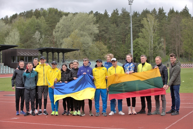 Lietuvoje besitreniruojantys Ukrainos lengvaatlečiai: kol mes kartu, tol esame nenugalimi