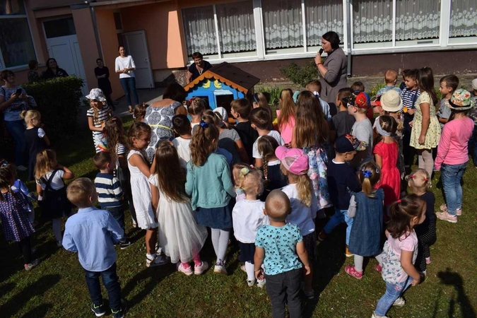 Kaune atidaryta jau šeštoji oficiali tarptautinio tinklo bibliotekėlė