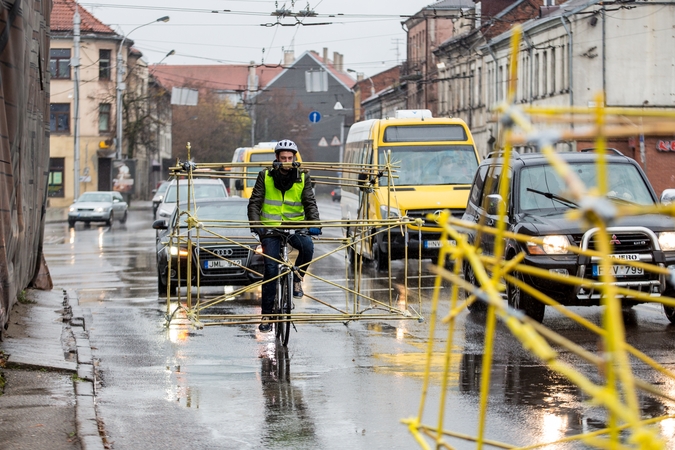 Į Kauno gatves išriedėjo keistos transporto priemonės