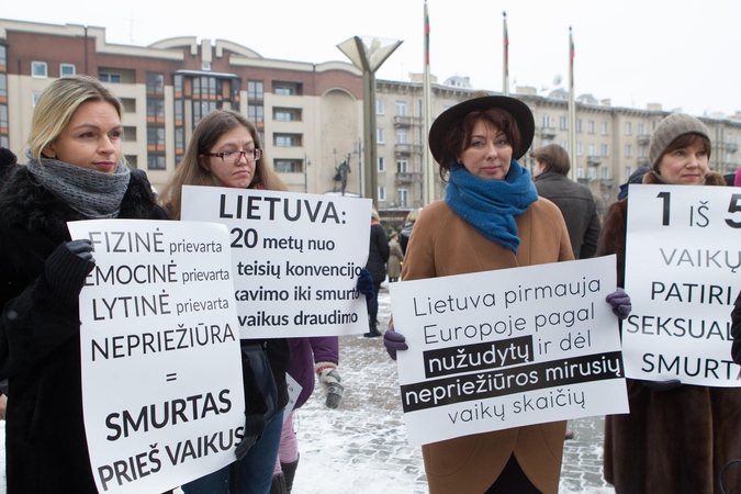 Dėl fizinių bausmių vaikams – rietenos Seime