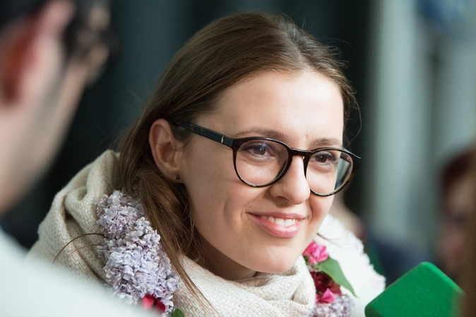 I. Zasimauskaitė grįžo į Lietuvą:  jos laukia plokštainis pas anytą