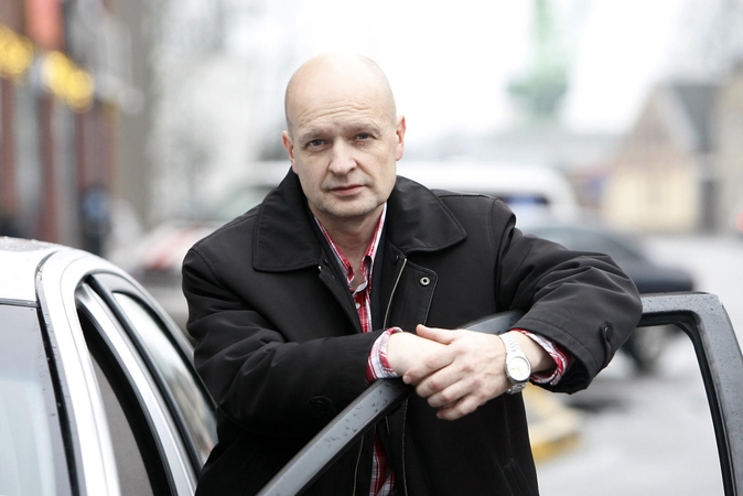 R.Baužys geriausiai jaučiasi savo darbo vietoje – "Volvo S80", kur jam tenka praleisti didžiąją dalį laiko.